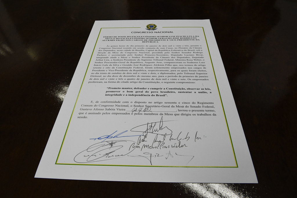 Consulta placa: 5 sinais de golpe na venda de carro